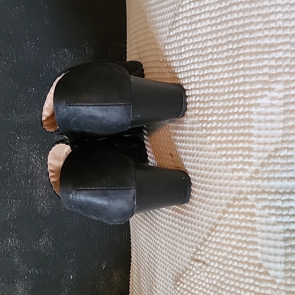 Lifestride black booties sz 8 - Picture 3 of 3